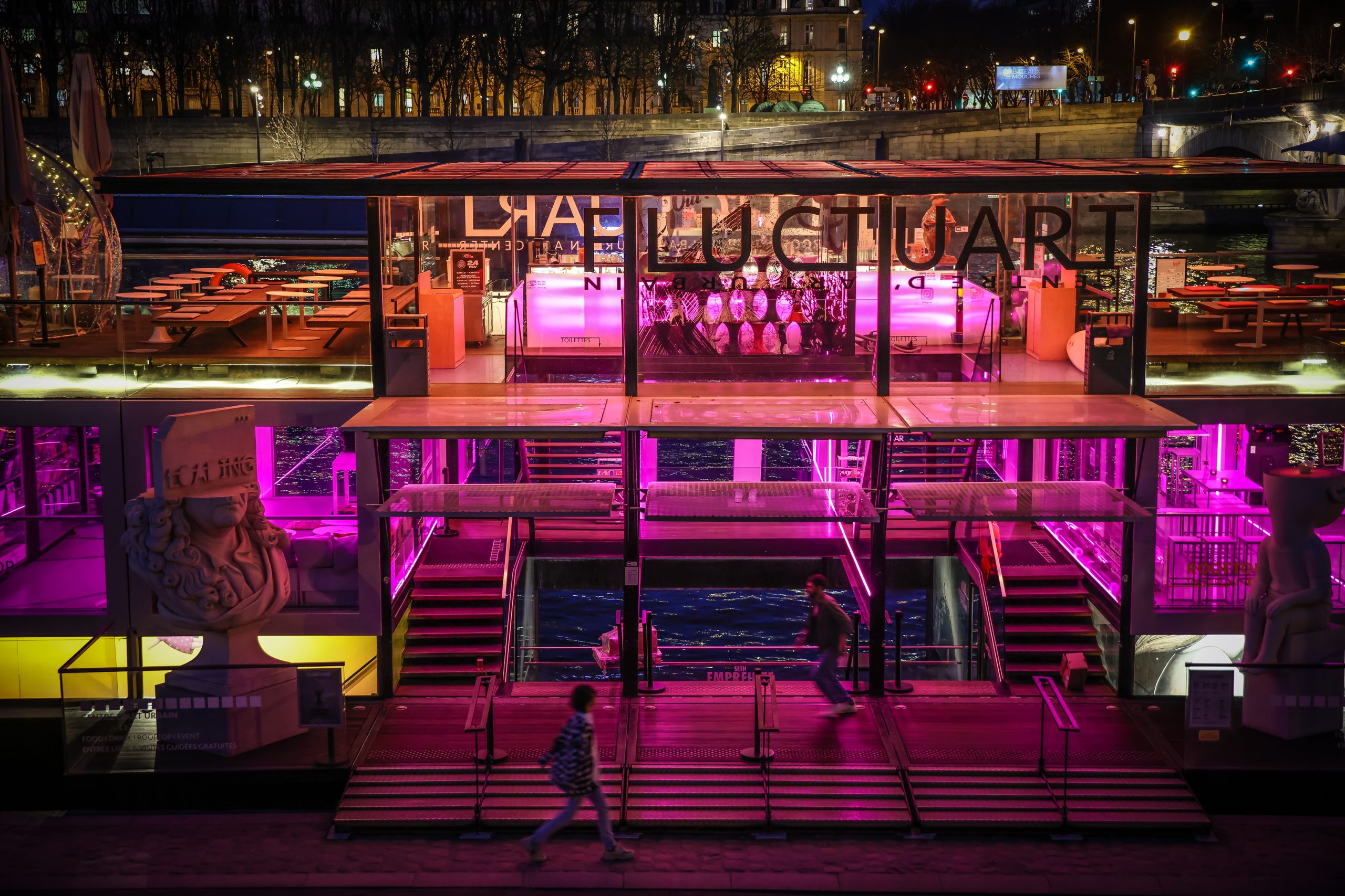 Vue de Fluctuart de nuit